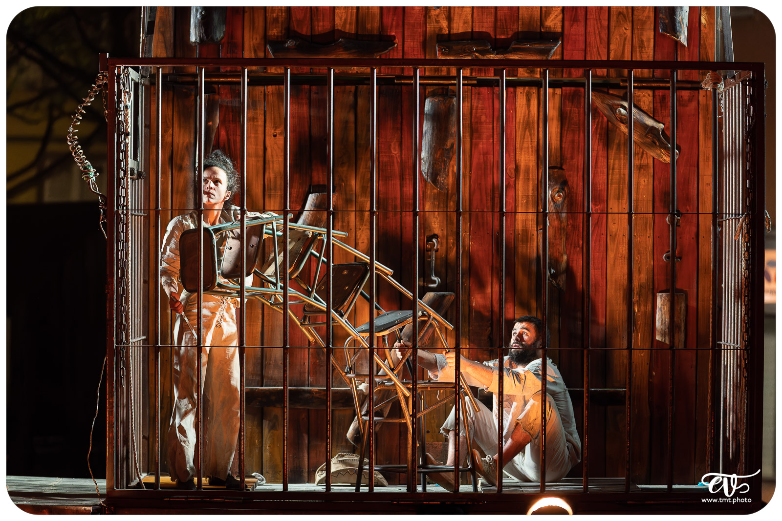 DE CHAIR ET D'ACIER (CIE 100 RACINES)